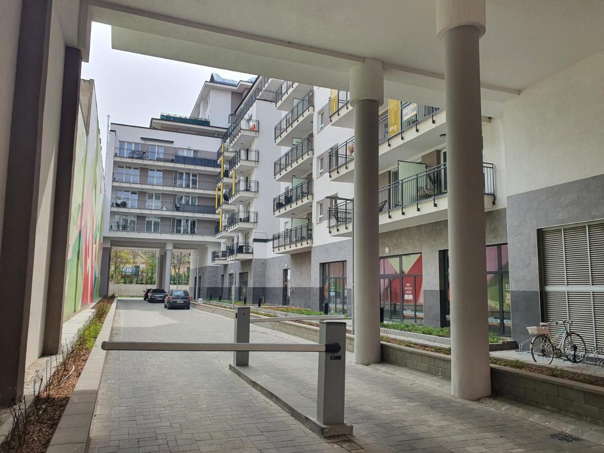 Park West Apartment - Free Parking Budapeste Exterior foto