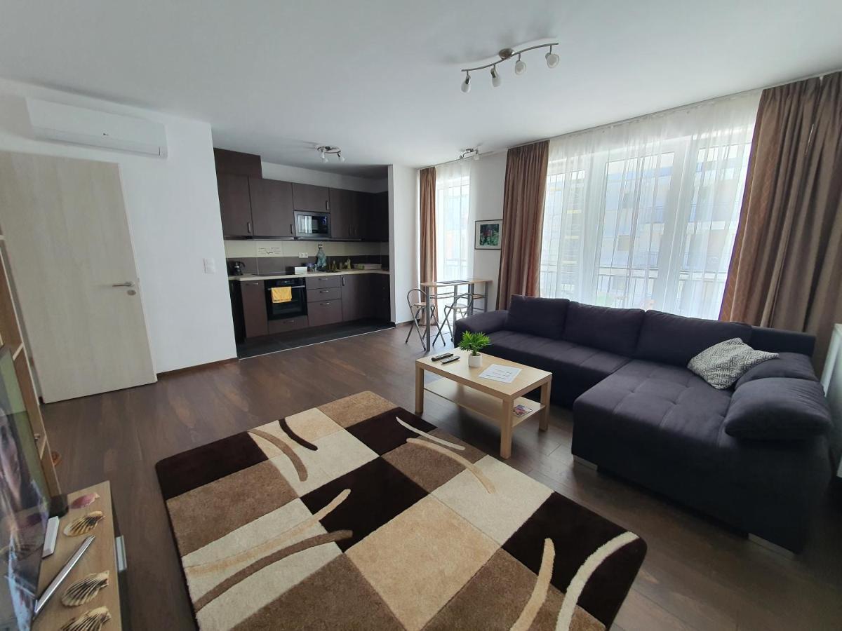 Park West Apartment - Free Parking Budapeste Exterior foto