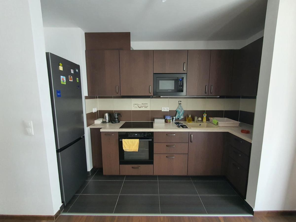 Park West Apartment - Free Parking Budapeste Exterior foto