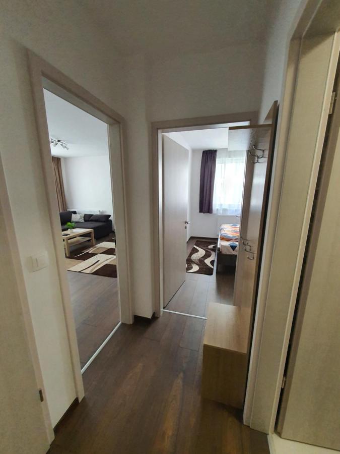 Park West Apartment - Free Parking Budapeste Exterior foto
