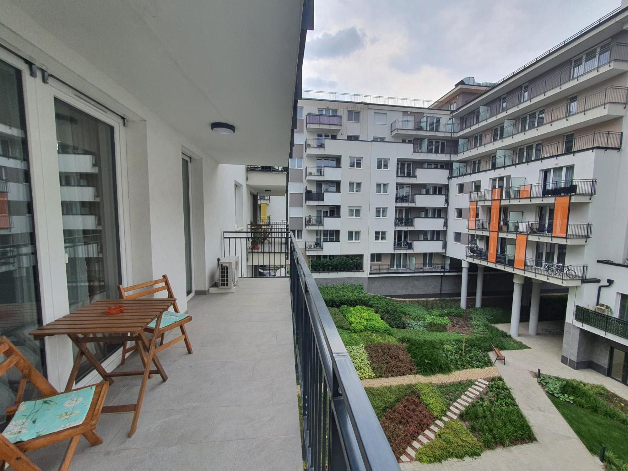 Park West Apartment - Free Parking Budapeste Exterior foto